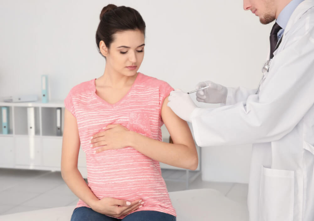 Những loại vắc xin cần tiêm phòng trước khi mang thai không nên bỏ qua