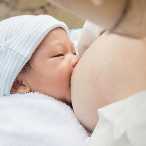 chi-cho-con-bu-khi-cang-sua