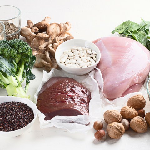 cac-thuc-pham-giau-chat-sat-cho-me